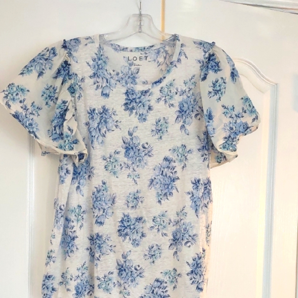 LOFT linen toile' Blue Floral T Shirt puffed sleeves Coastal Boho Euro Summer